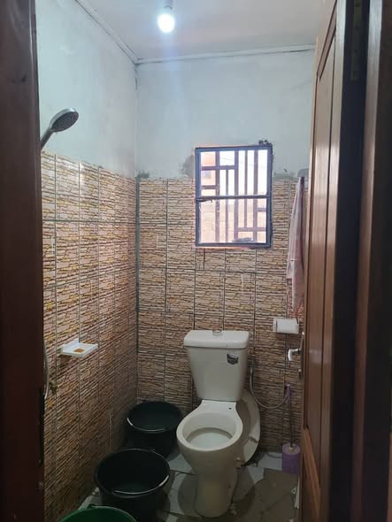 Chambre douche à louer à Bafoussam