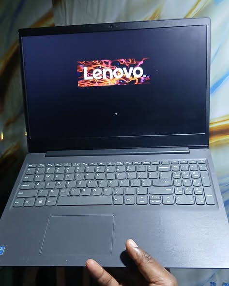 Lenovo Ideapad CORE i3 10è génération