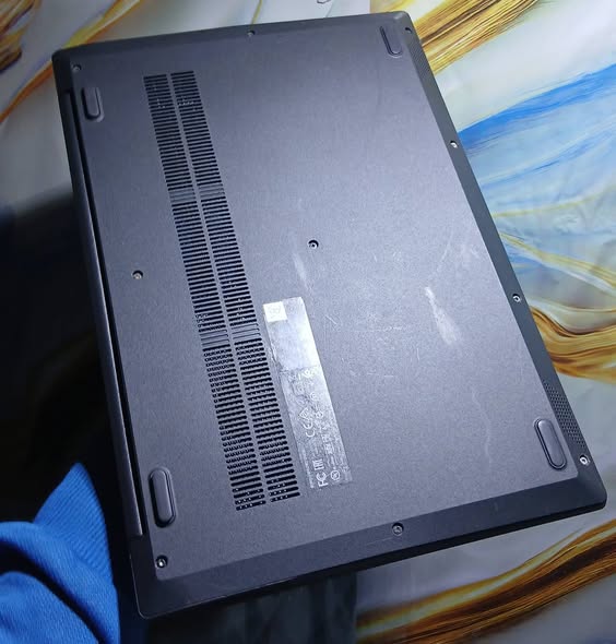 Lenovo Ideapad CORE i3 10è génération