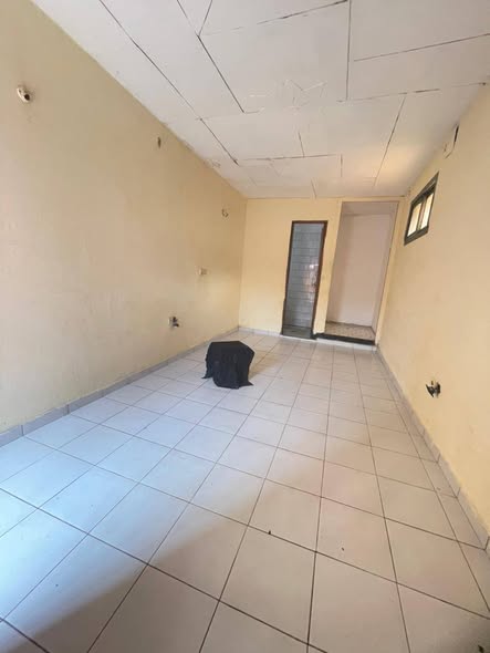 Chambre moderne à louer à Simbock