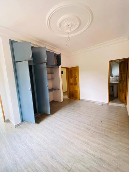 Appartement VIP à Douala Logbessou