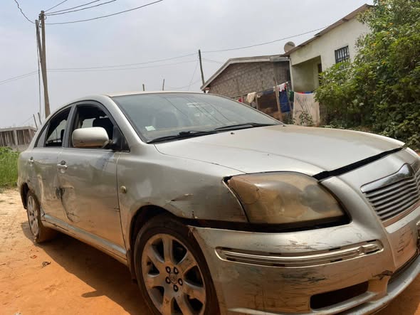 Vente Avensis à Yaoundé