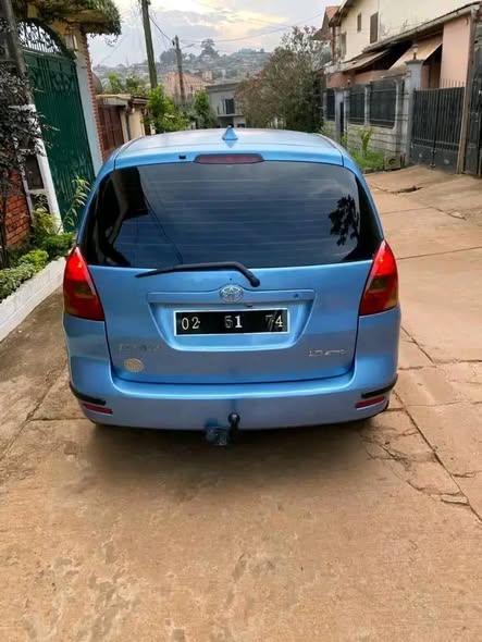 Toyota Corolla Verso à vendre d'urgence