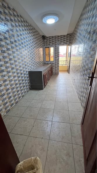 Appartement moderne à louer à Etoudi