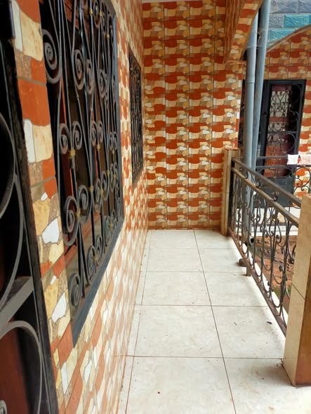 Bâtiment à vendre derrière les brasseries