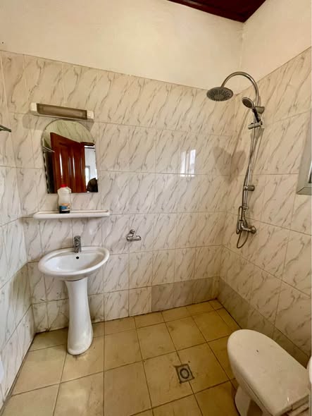 Appartement moderne à louer à Efoulan