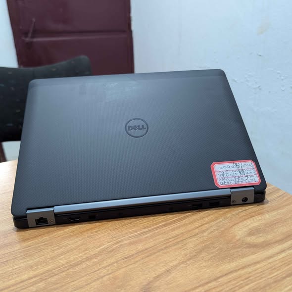 Dell Latitude E7470 Intel core i7 6e Gen