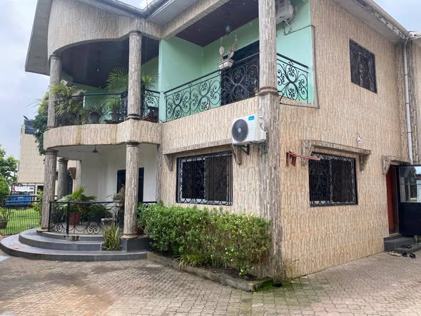 Duplex à vendre sur Douala