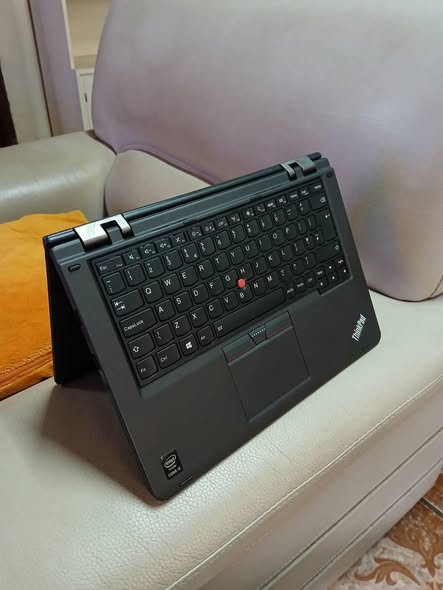 Yoga 12e core i5 5e génération tactile