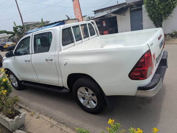 Toyota pick-up Hilux 2018 à vendre