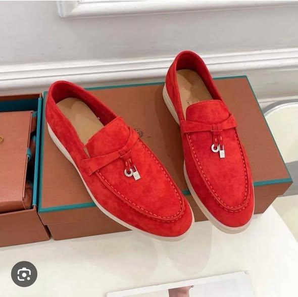 Chaussures disponibles en tailles 40 à 46