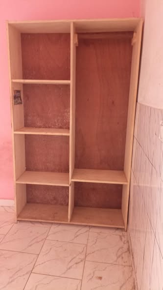 Chambre moderne à louer à Ekoumdoum