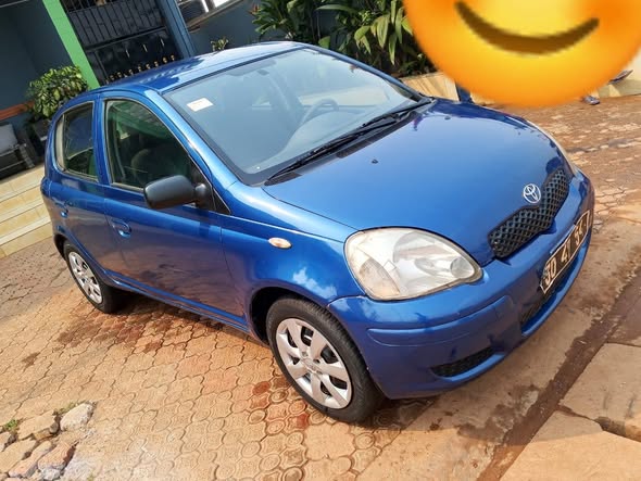 TOYOTA YARIS Climatisée année 2005 très propre