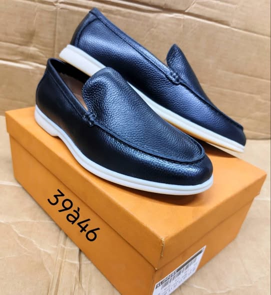 Chaussures disponibles tailles 40 à 46