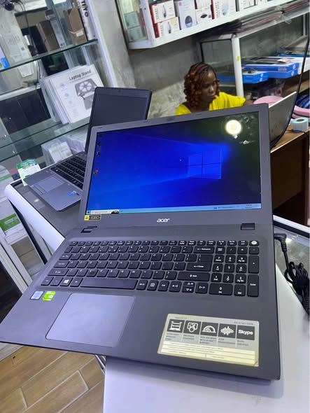 Laptop Gaming ACER Core i5
