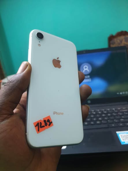 iPhone XR propre 128g