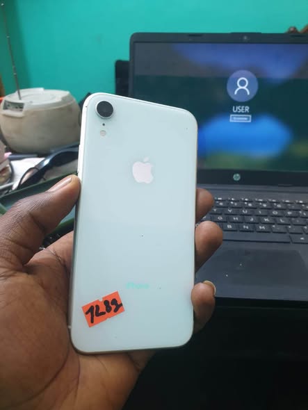 iPhone XR propre 128g