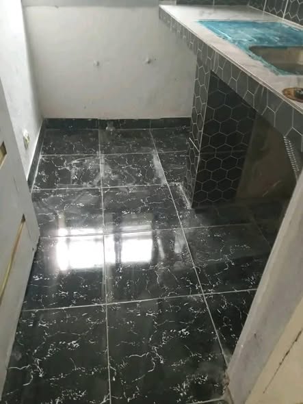 Chambre moderne à louer à Douala
