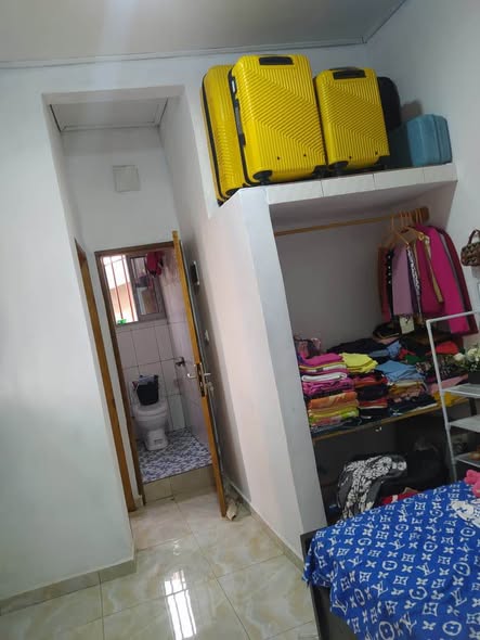 Chambre moderne à louer à Simbock