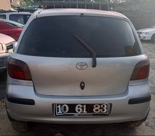 YARIS 2005 à vendre