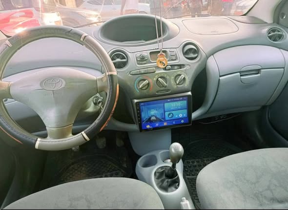 YARIS 2005 à vendre