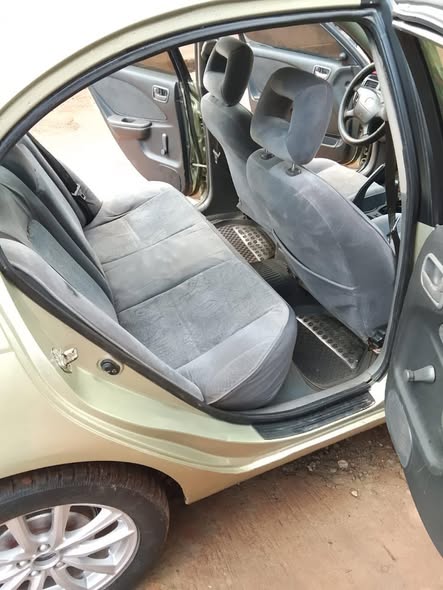 Toyota Avensis berline Manuelle premier choix
