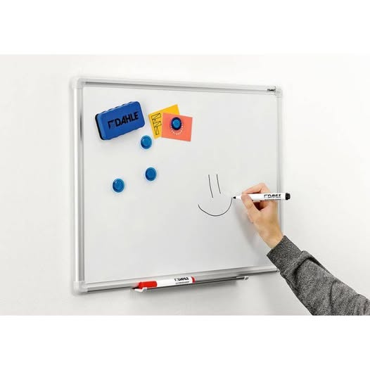 Tableau blanc disponible