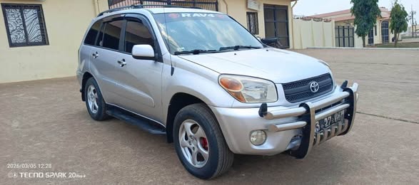 Rav4 intermédiaire 2005 à vendre