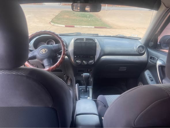 Rav4 intermédiaire 2005 à vendre