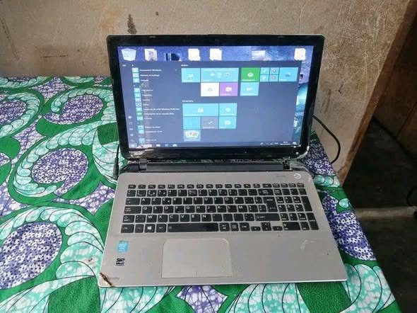 Ordinateur portable Core i5 à vendre ou échanger