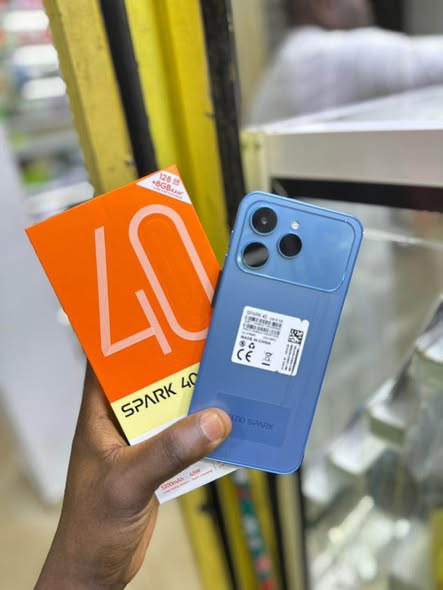 Tecno Spark 40 pro disponible neuf