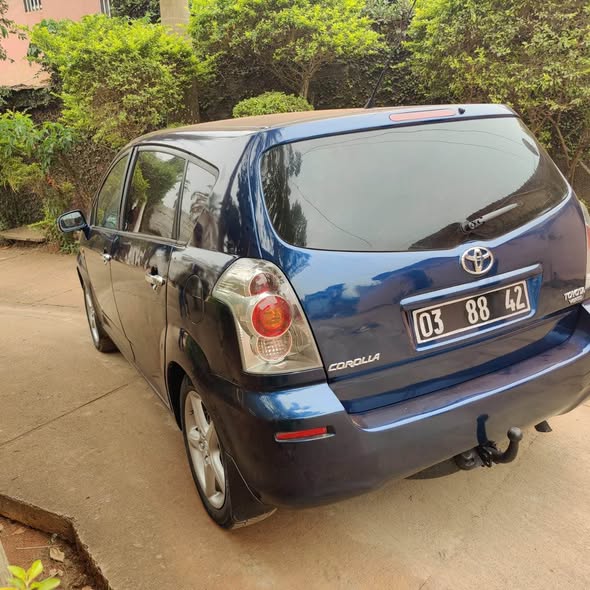 Toyota Corolla verso 7 places vente flash
