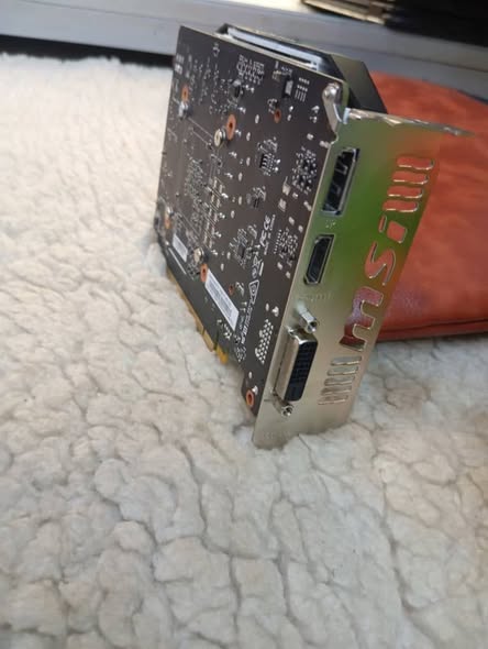Carte graphique MSI 4GB NVIDIA GTX 1050 ti