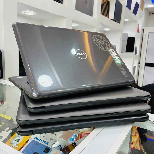 Dell Latitude 3380 Core i3 6th Gen