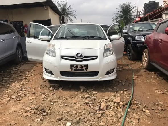 TOYOTA YARIS VITZ 2010 OCCASION D'EUROPE