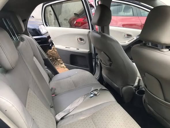 TOYOTA YARIS VITZ 2010 OCCASION D'EUROPE