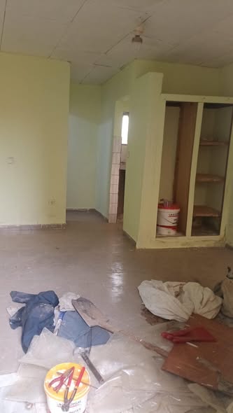 Chambre moderne à louer à Amadou