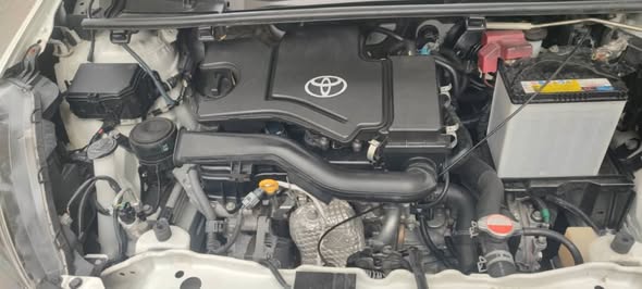 YARIS VITZ 2016 Occasion DUBAÏ