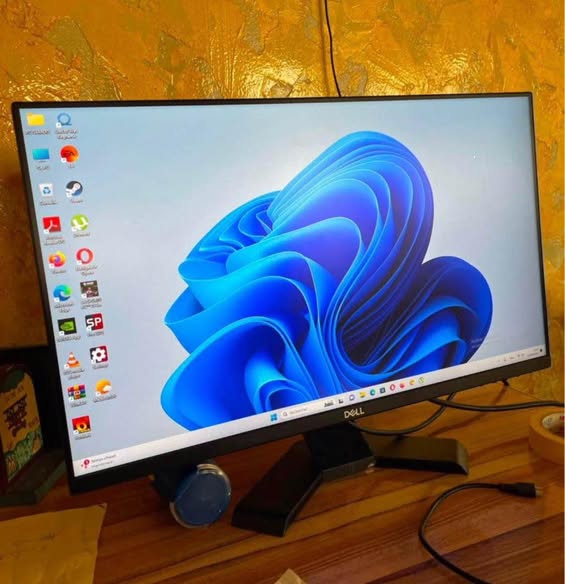 Moniteur 24pouce sans bordure