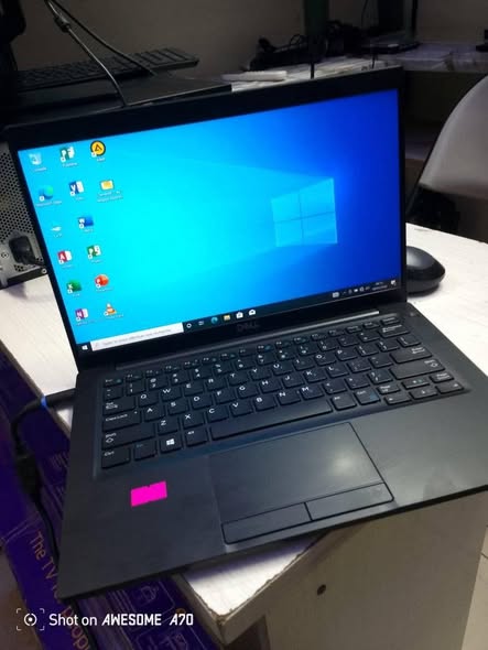 DELL LATITUDE 7390 à vendre