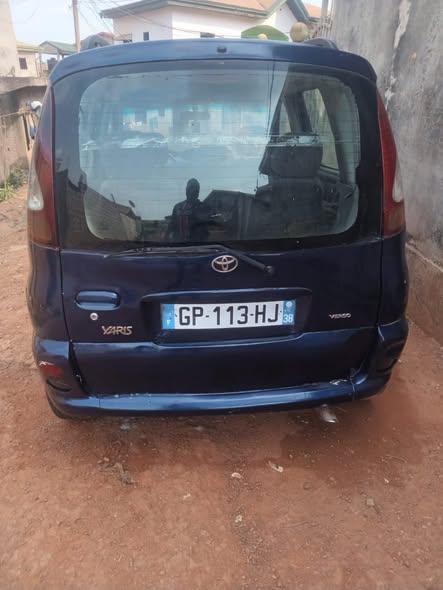 Yaris Verso à vendre