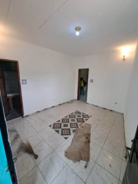 Studio moderne à Odza