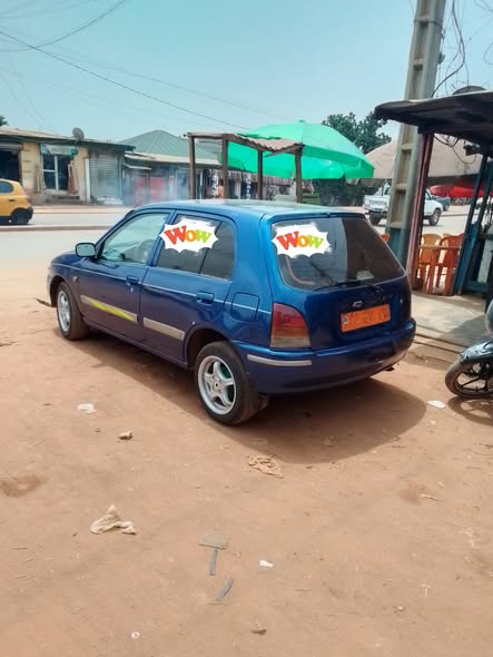 TOYOTA STARLETTE boite manuelle