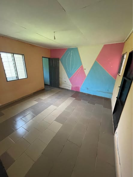 Studio moderne à louer à Obobogo