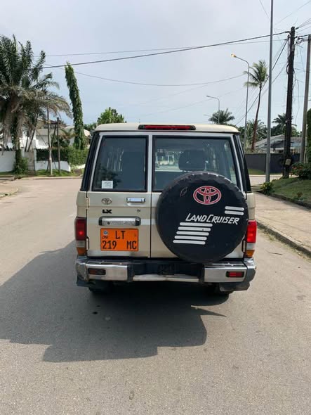 Toyota Land Cruiser LX 2008