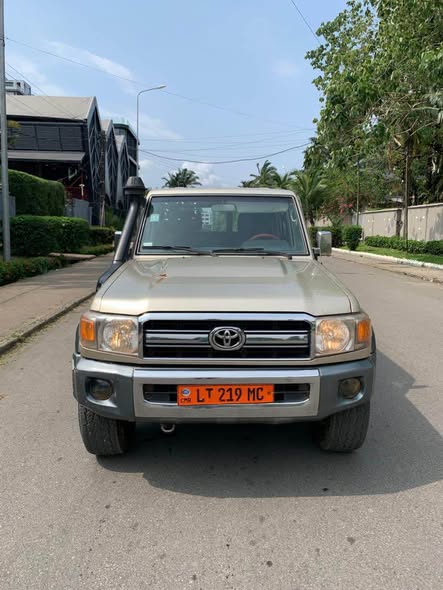 Toyota Land Cruiser LX 2008
