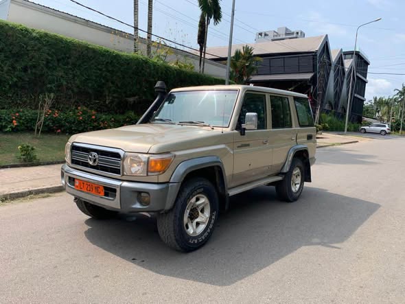 Toyota Land Cruiser LX 2008
