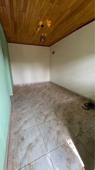 Studio moderne à louer à Etoudi