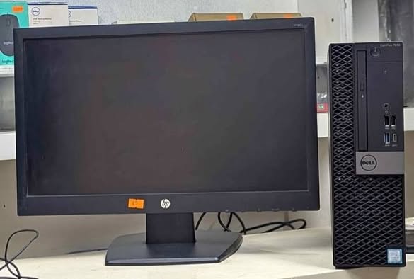 Dell Optiplex 7050 avec écran HP
