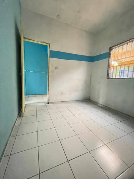 Studio moderne à louer à Nsimeyong
